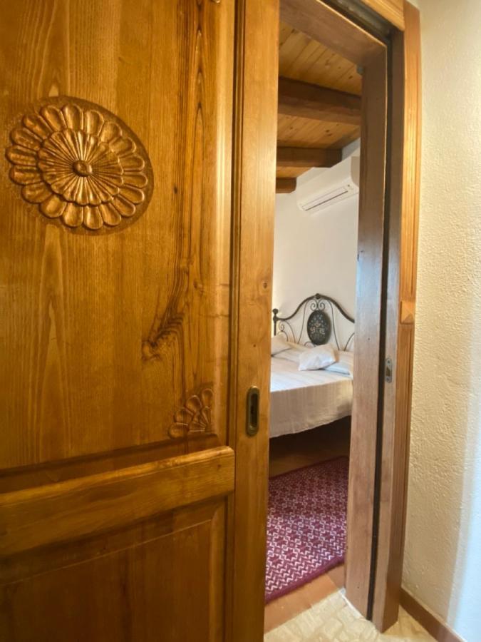 Su Lidone Lägenhet Ozieri Exteriör bild